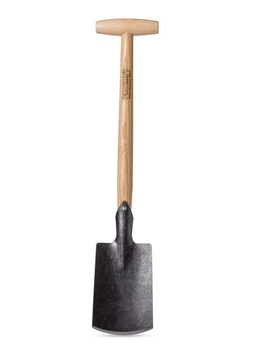 Gardener’s Lifetime Perennial Spade With Short T-Handle 6 Gardener’s Lifetime Perennial Spade With Short T-Handle - Image 4